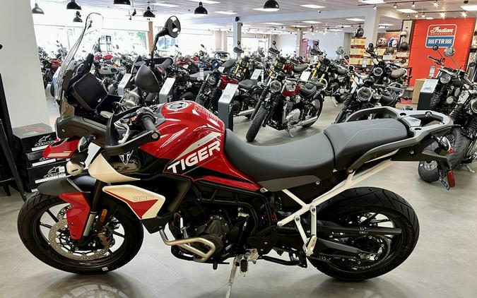 2024 Triumph Tiger 900 GT Aragon Edition Diablo Red/Phantom Black