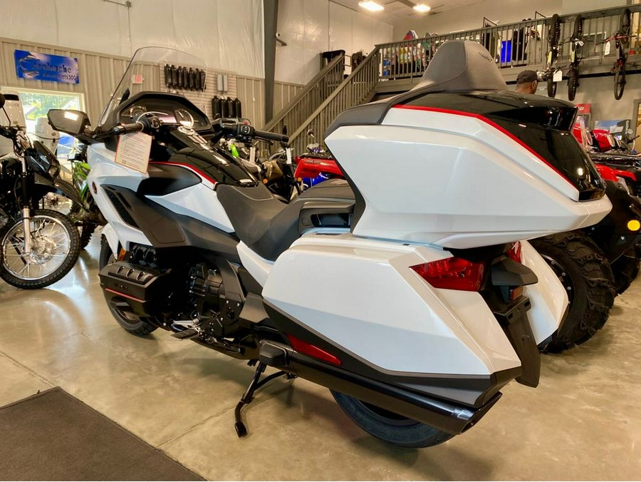 2024 Honda GOLDWING TOUR