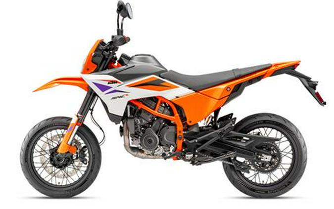 2025 KTM 390 SMC R