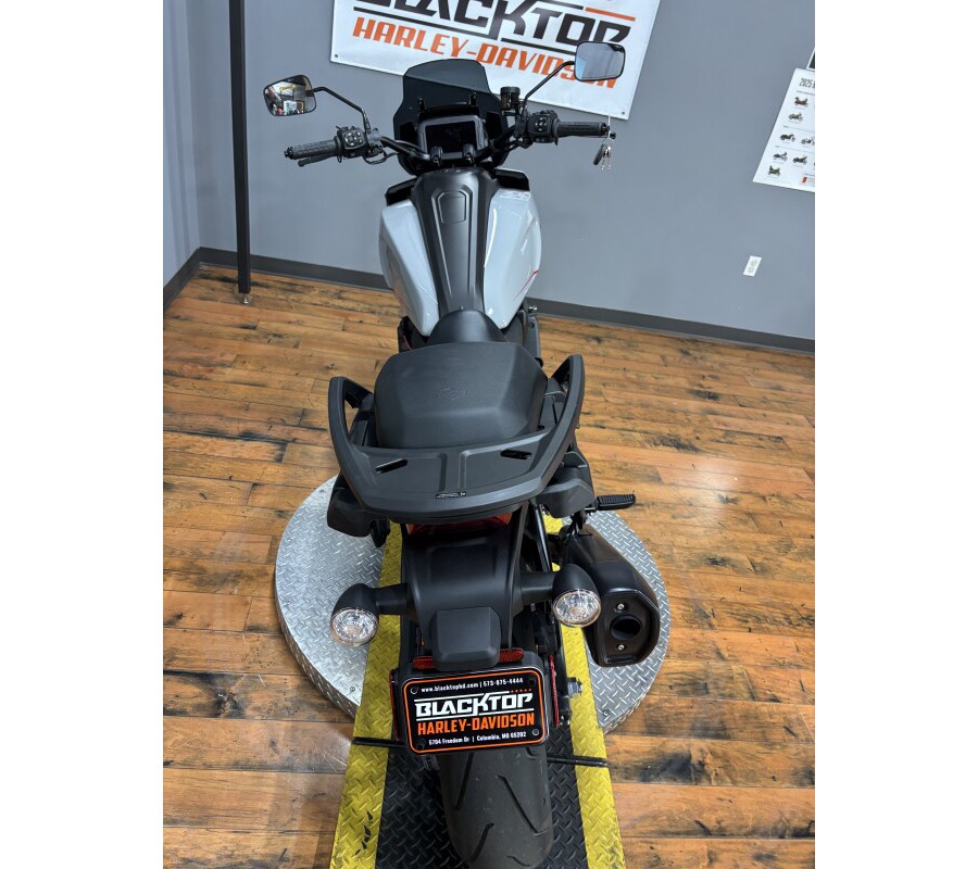 2025 Harley-Davidson® Pan America® 1250 ST BILLIARD GRAY