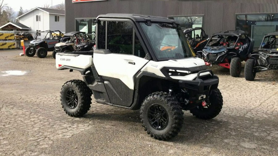2026 Can-Am® Defender Limited HD11