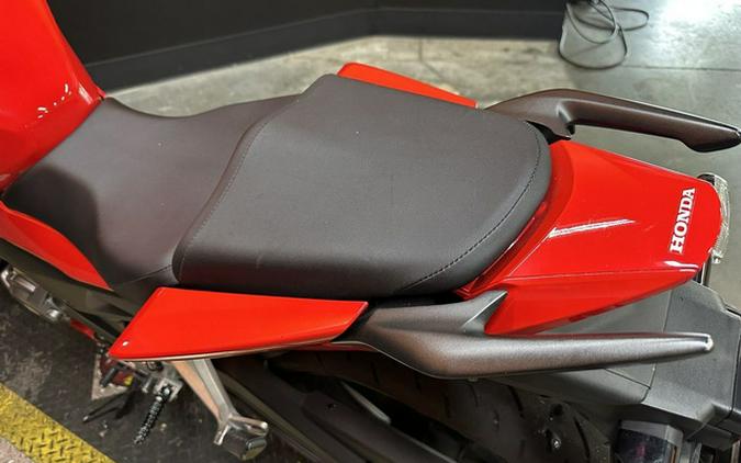 2015 Honda CB 300F