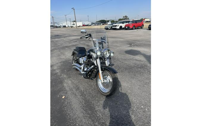 2016 Softail Fat Boy - Harley-Davidson®