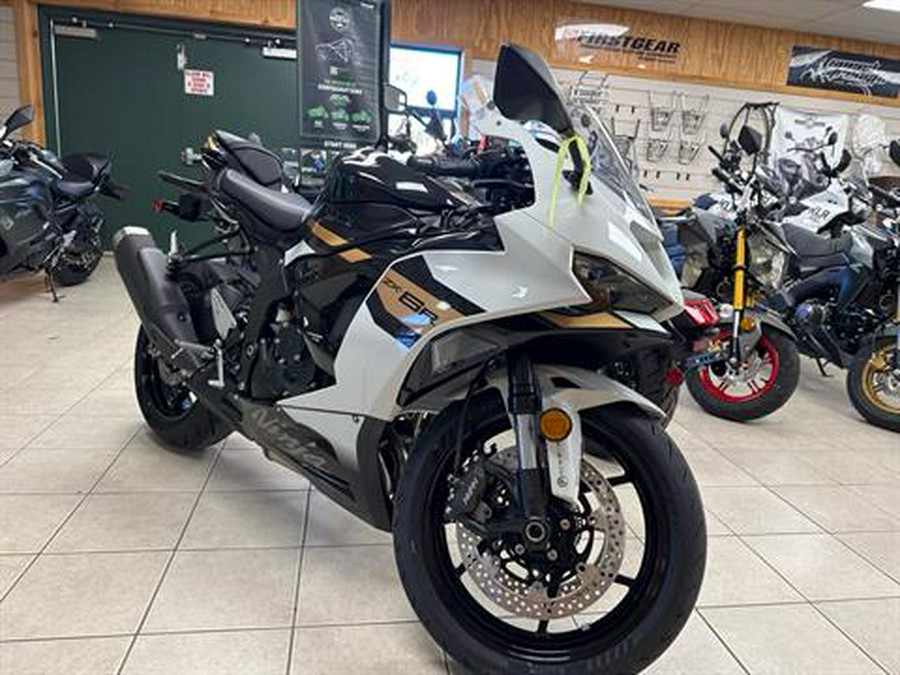 2026 Kawasaki NINJA ZX-6R ABS