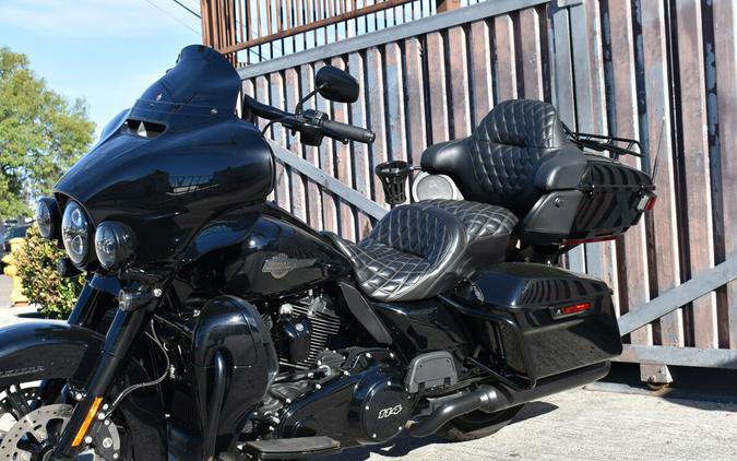 2023 Harley-Davidson® Ultra Limited FLHTK