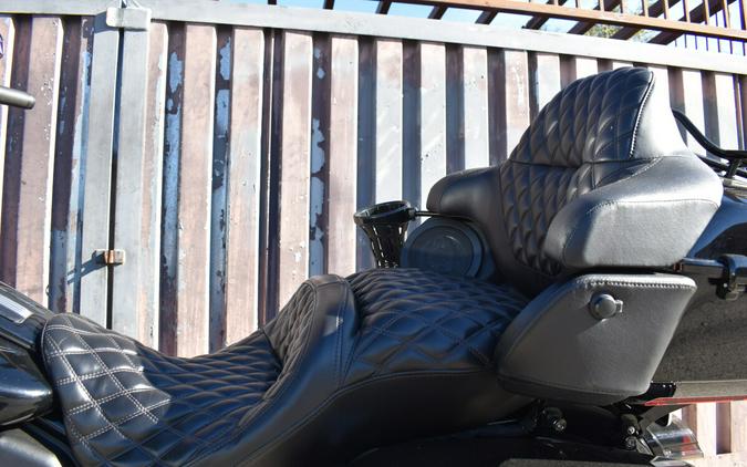 2023 Harley-Davidson® Ultra Limited FLHTK