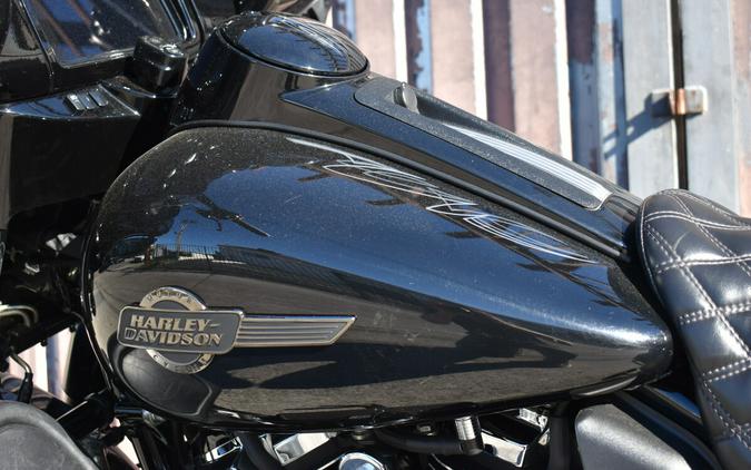 2023 Harley-Davidson® Ultra Limited FLHTK