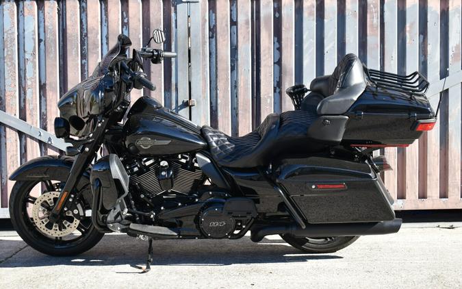2023 Harley-Davidson® Ultra Limited FLHTK