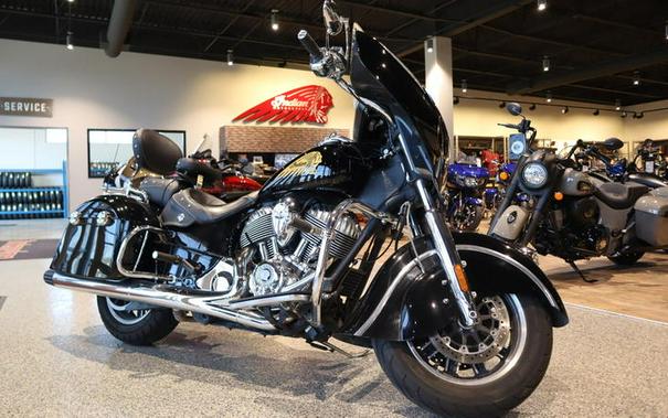 2014 Indian Motorcycle® Chieftain™ Thunder Black