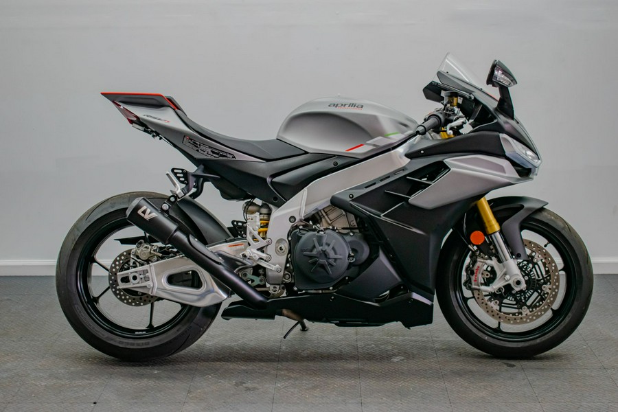 2022 Aprilia RSV4 1100