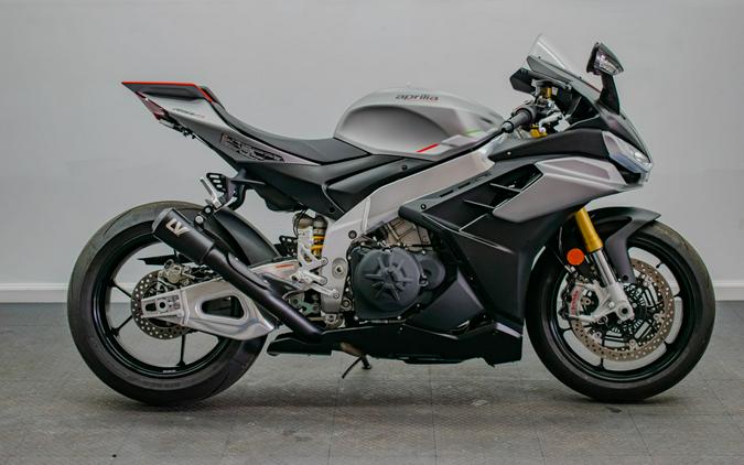 2022 Aprilia RSV4 1100