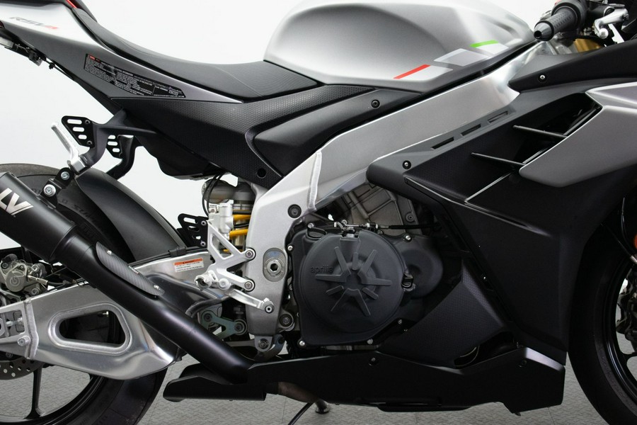 2022 Aprilia RSV4 1100