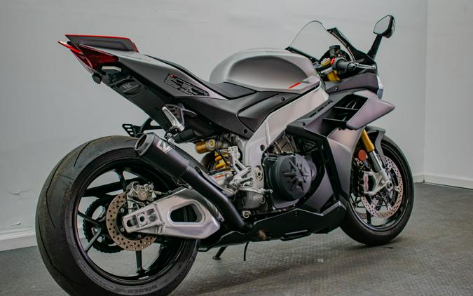 2022 Aprilia RSV4 1100