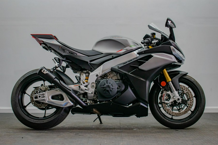 2022 Aprilia RSV4 1100