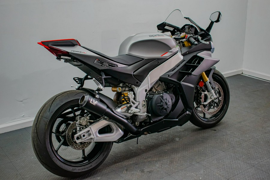 2022 Aprilia RSV4 1100