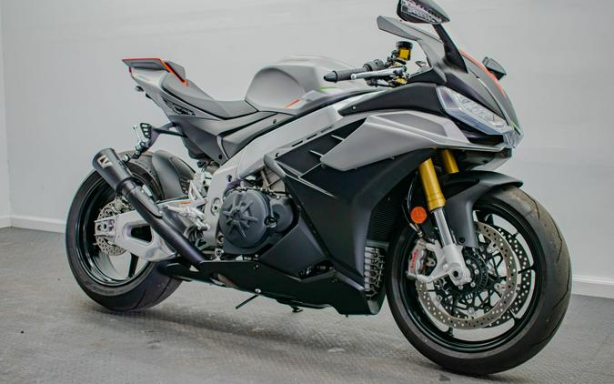 2022 Aprilia RSV4 1100