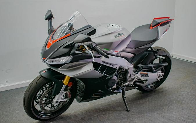 2022 Aprilia RSV4 1100