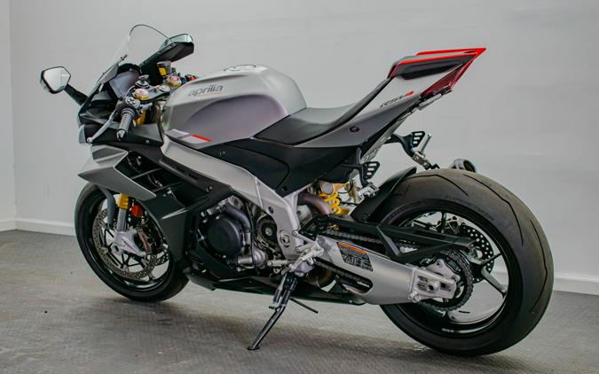 2022 Aprilia RSV4 1100