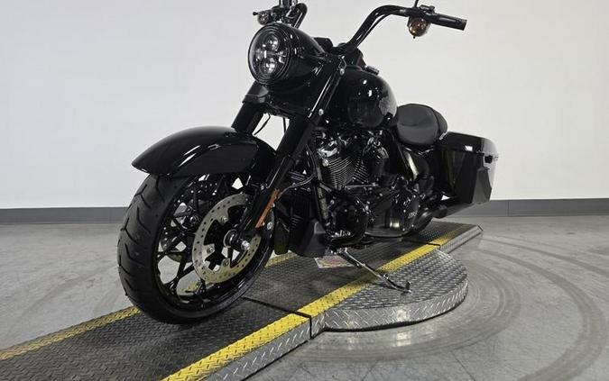 2025 Harley-Davidson® FLHRXS - Road King® Special