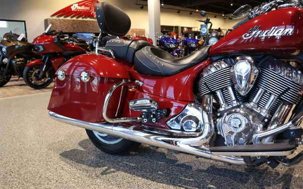 2017 Indian Motorcycle® Springfield™ Indian Motorcycle® Red