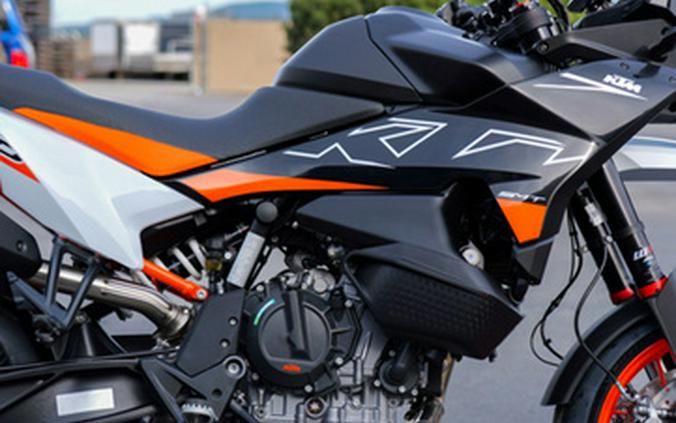 2024 KTM 890 SMT