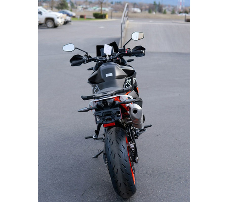 2024 KTM 890 SMT