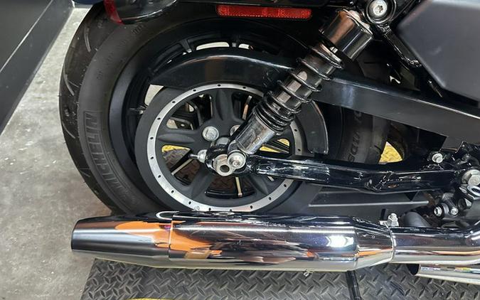 2014 Harley-Davidson XL883N - Sportster Iron 883
