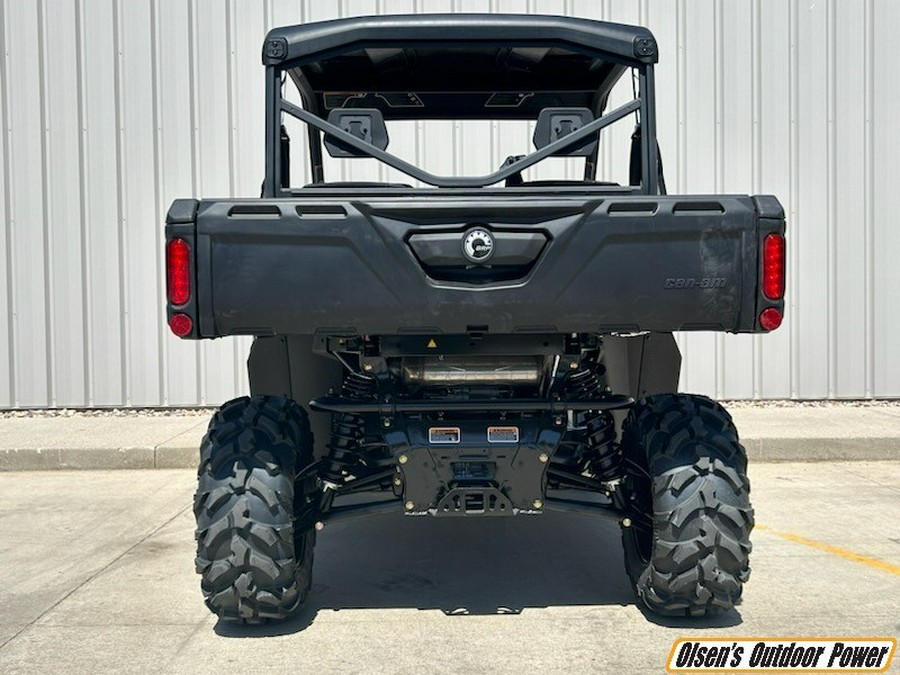 2024 Can-Am Defender XT HD10