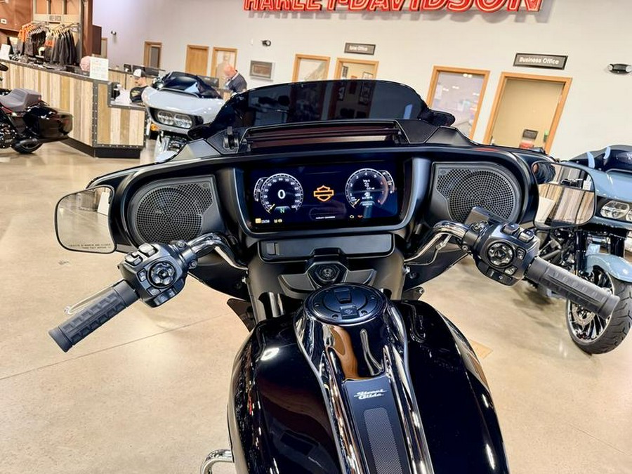 2025 Harley-Davidson® FLHX - Street Glide®