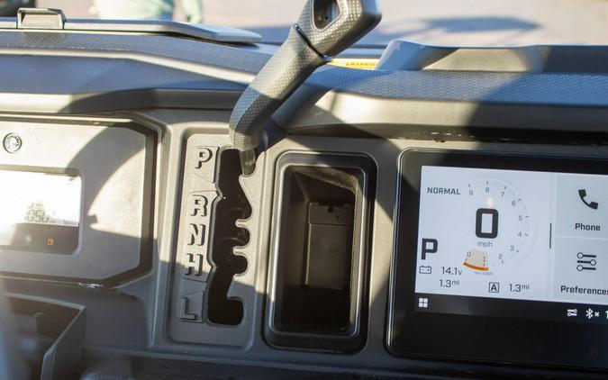 2026 CAN-AM DEFENDER MAX LONE STAR HD11