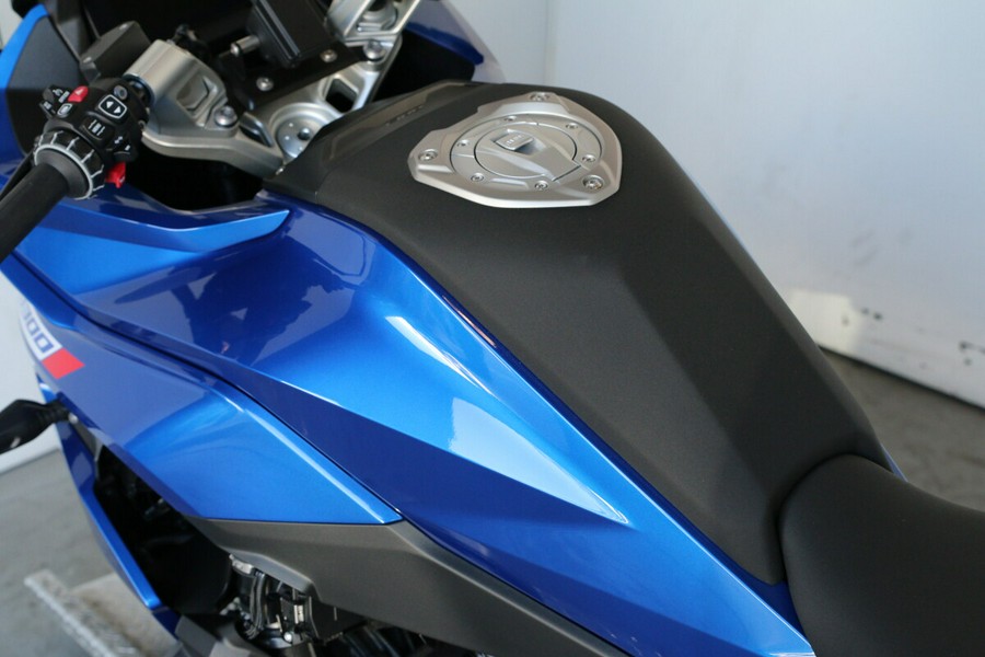 2026 BMW R 1300 RS