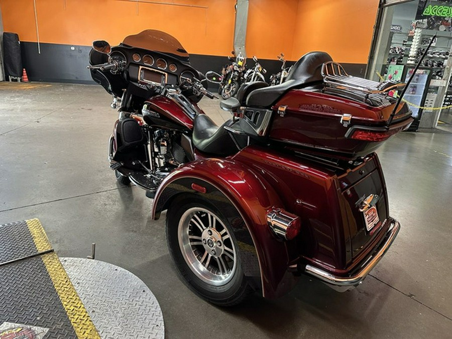 2014 Harley-Davidson Trike FLHTCUTG - Tri Glide Ultra