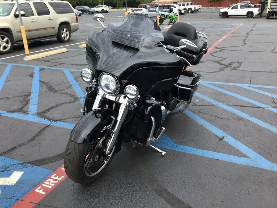 2017 Harley-Davidson® FLHTK - Ultra Limited