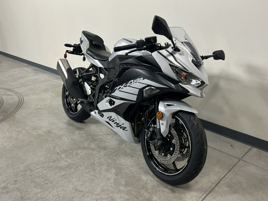 2025 Kawasaki Ninja ZX-4RR ABS (ZX400SSFAL)
