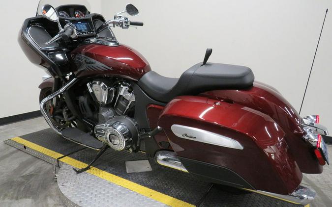 2022 Indian Motorcycle® Challenger® Limited Maroon Metallic