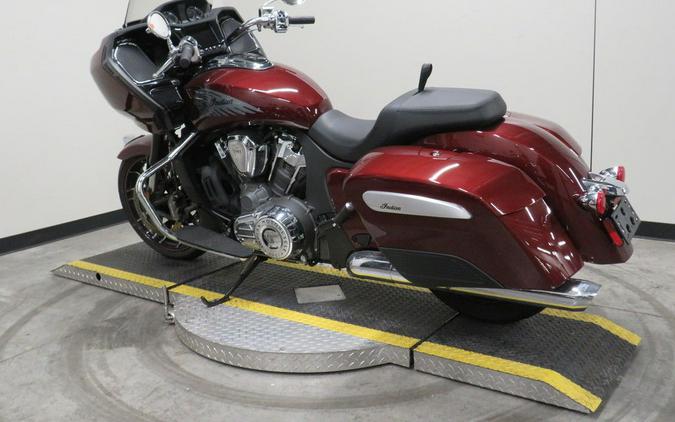 2022 Indian Motorcycle® Challenger® Limited Maroon Metallic