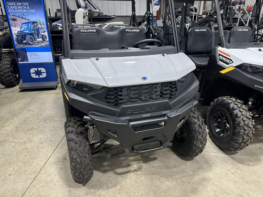 2023 Polaris Industries Ranger Crew 570 SP Premium. Power steering!