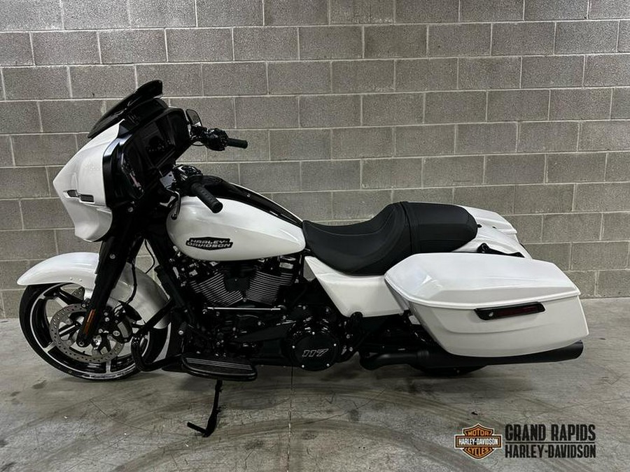 2025 Harley-Davidson® FLHX - Street Glide®