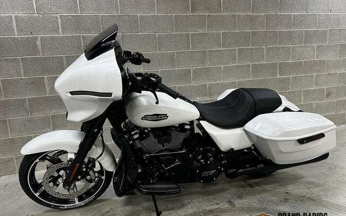 2025 Harley-Davidson® FLHX - Street Glide®