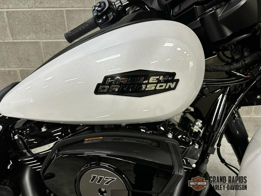 2025 Harley-Davidson® FLHX - Street Glide®