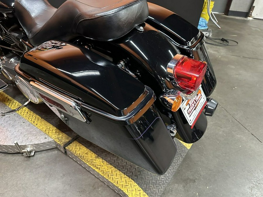 2014 Harley-Davidson FLD - Dyna Switchback