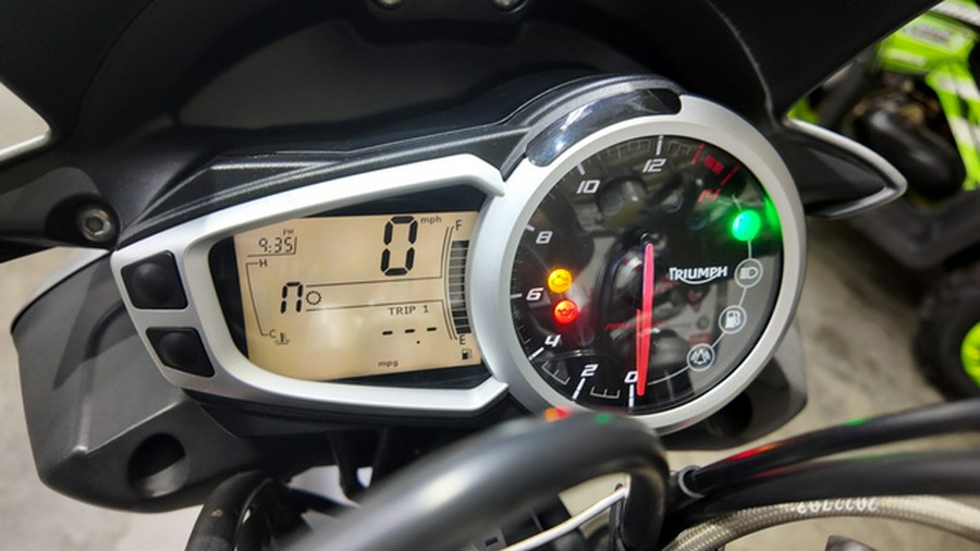 2013 Triumph STREET TRIPLE 675 R