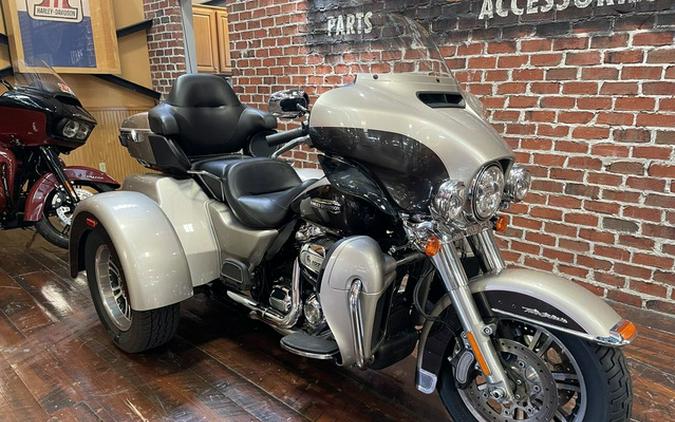 2018 Harley-Davidson Trike FLHTCUTG - Tri Glide Ultra