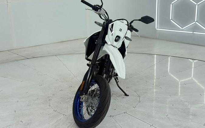 2025 Suzuki DR-Z4SM