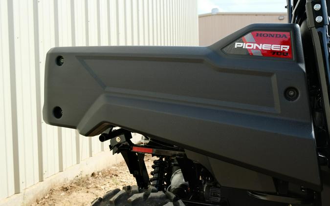 2026 HONDA PIONEER 700 DELUXE