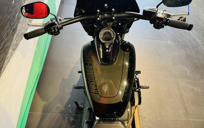 2018 Harley-Davidson® FXFB - Softail® Fat Bob®
