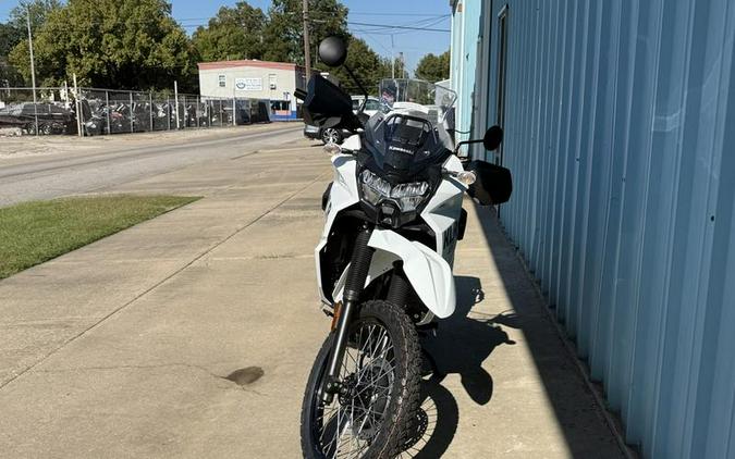 2025 Kawasaki KLR®650 Pearl Crystal White/Metallic Carbon Gray