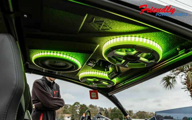 2025 SLINGSHOT SLR (Manual)