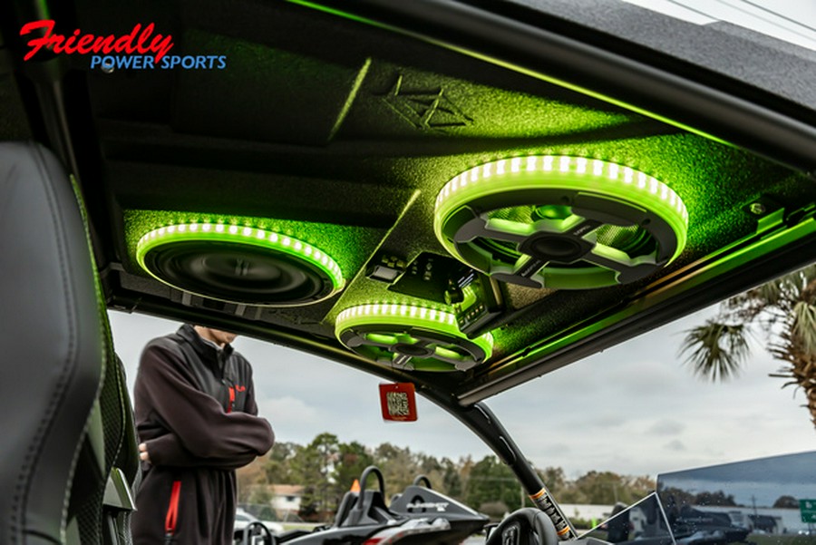 2025 Slingshot SLR MANUAL w/ Audio Roof