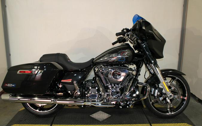 2026 Harley-Davidson Street Glide Grand American Touring FLHX